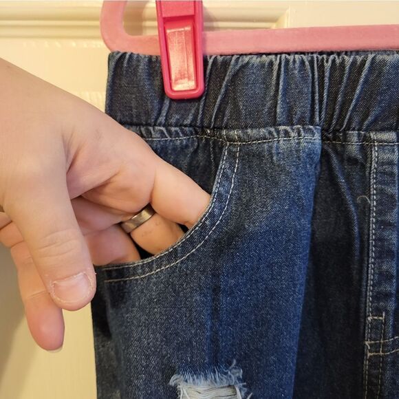 NWT Pat Pat toddler factory distressed jean shorts - Picture 4 of 8